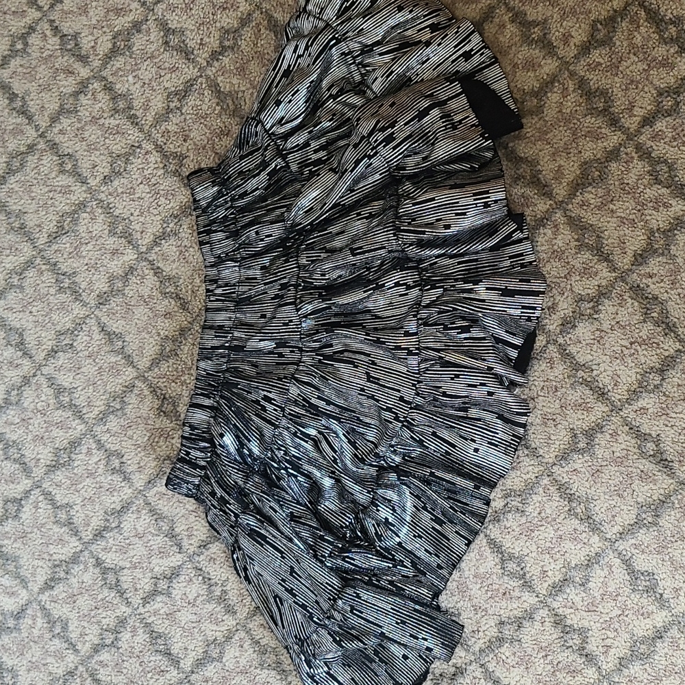 High end flamingo silver and black dressy mini skirt